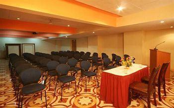 Horseland Hotel & Mountain Spa Matheran Ngoại thất bức ảnh